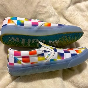 Van’s classic slip in shoes, size 9